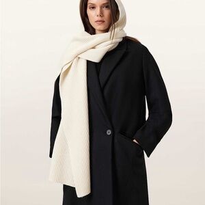 WREN HOODED WOOL SCARF